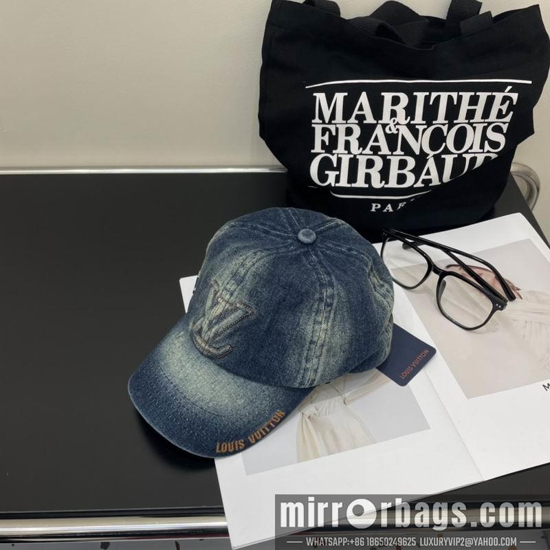 LV Hat 072206