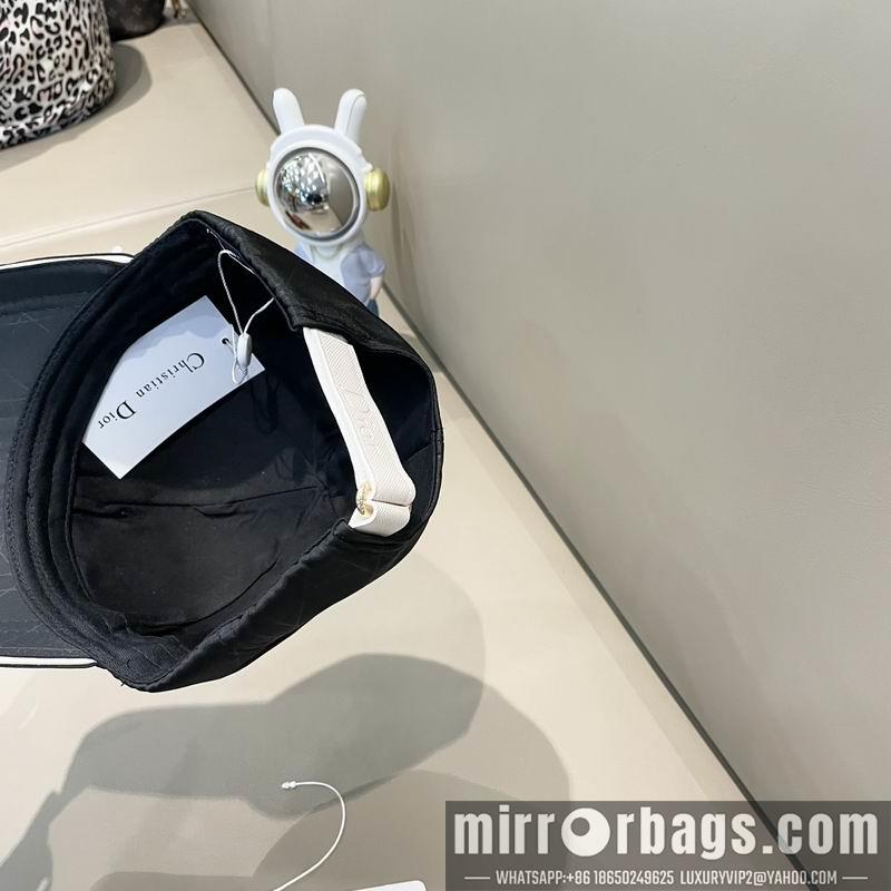 Dior Hat 072801