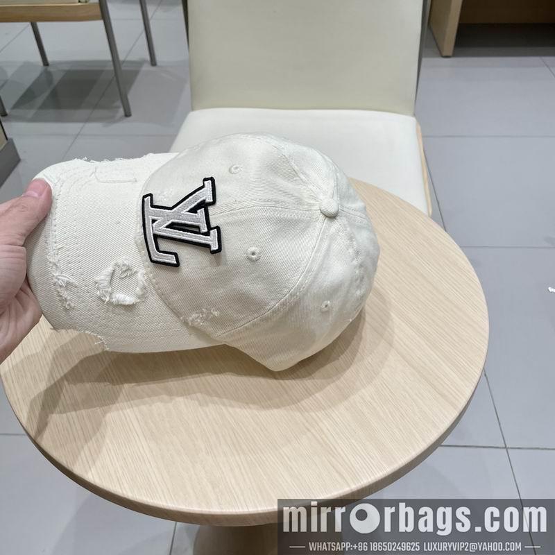 LV Hat 021004