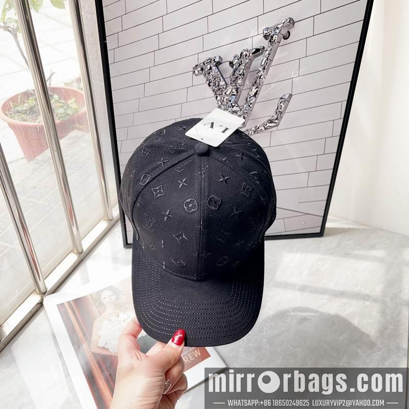 LV Hat 050703