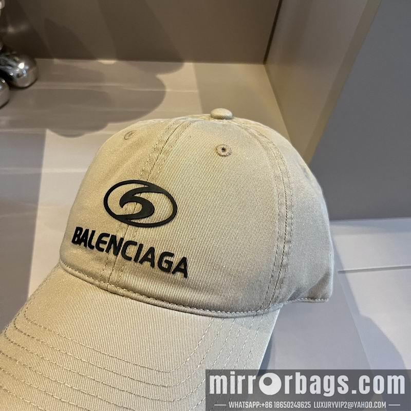 Balenciaga Hat dx17