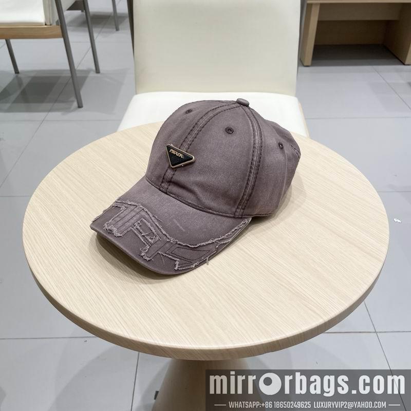 Prada Hat 021002
