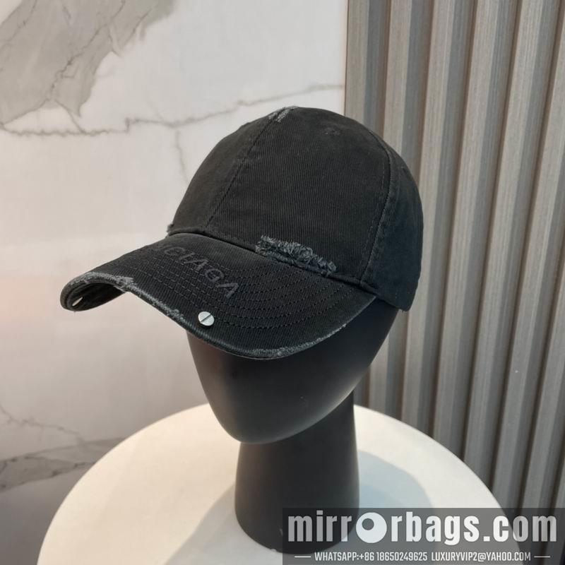 Balenciaga Hat 010201
