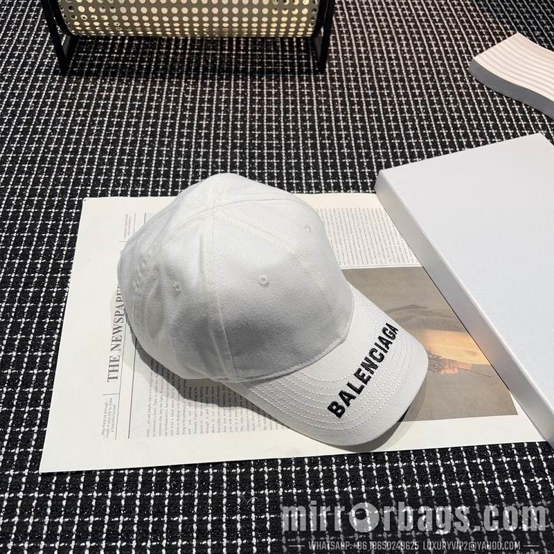 Balenciaga Hat dx13