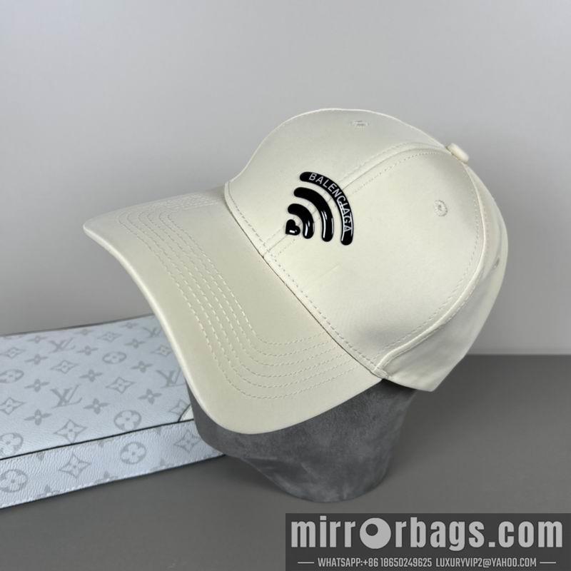 Balenciaga Hat dx33