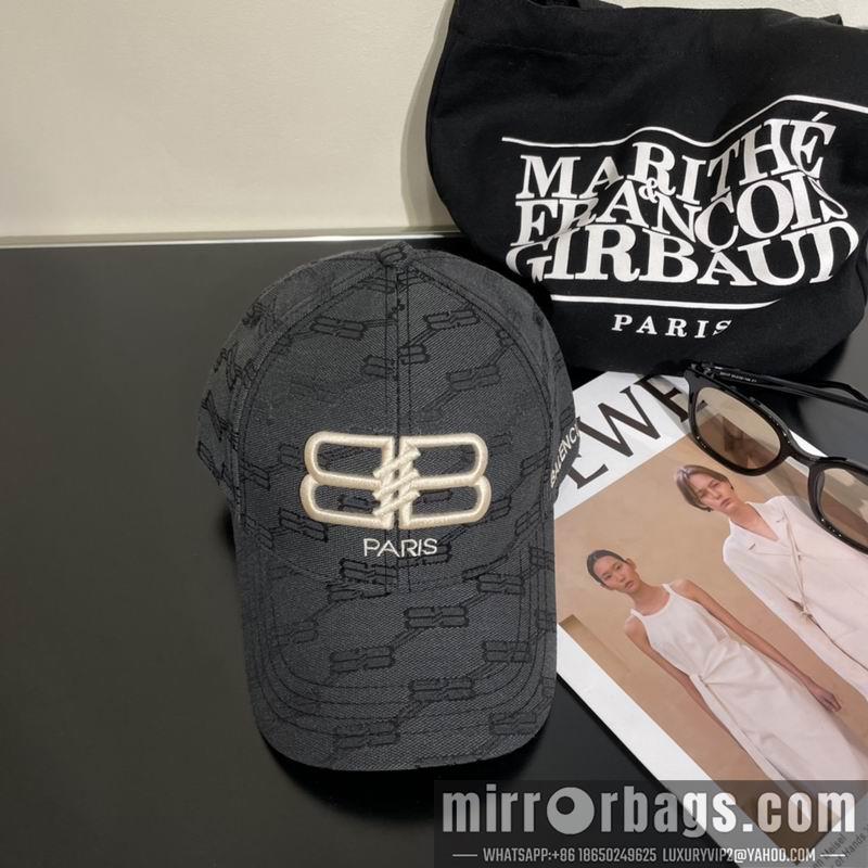 Balenciaga Hat dx23