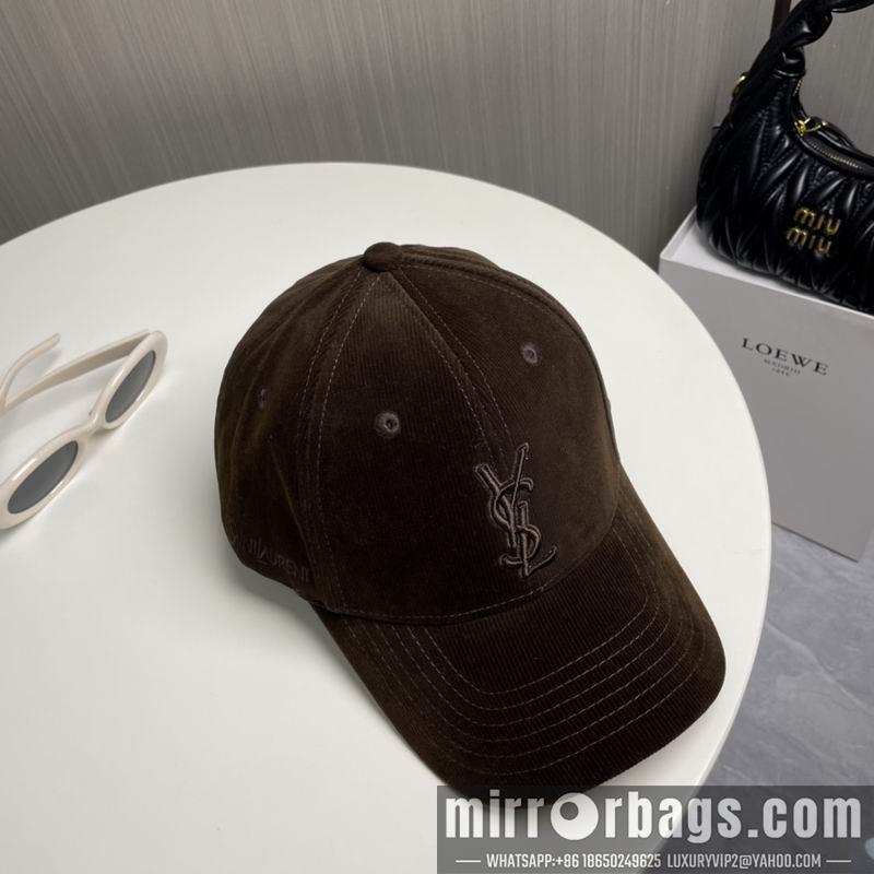 YSL Hat dx31