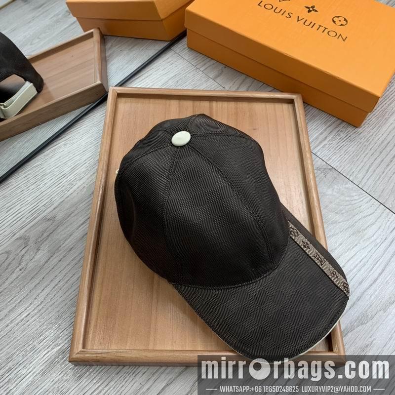 LV Hat dx150