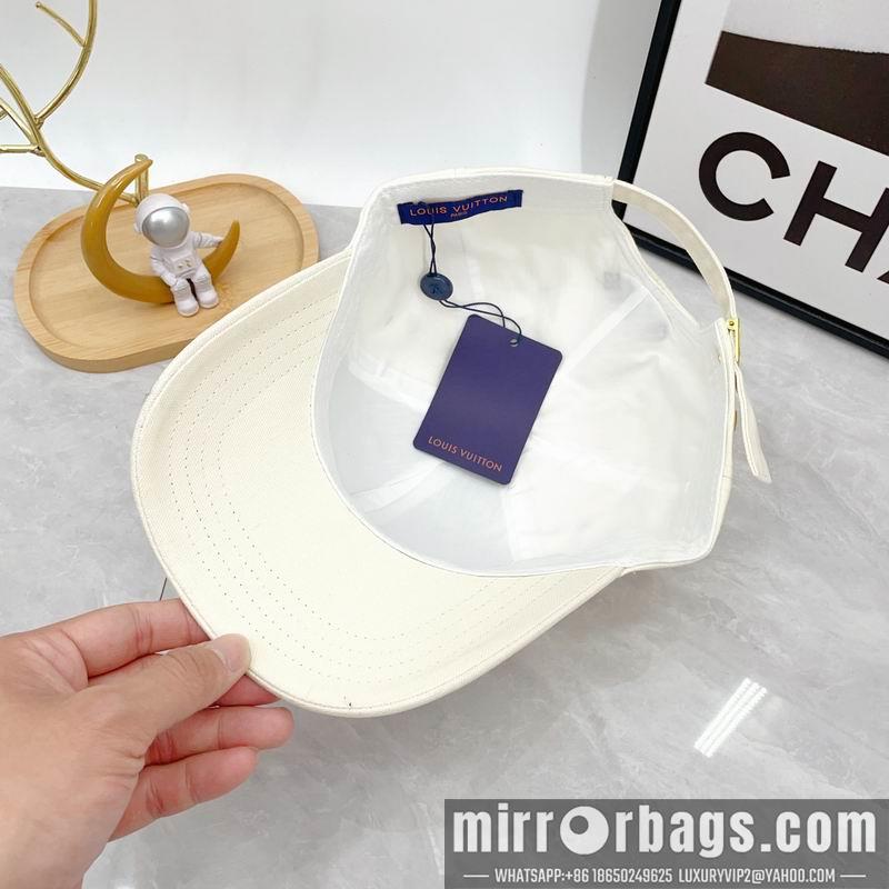 LV Hat dx71