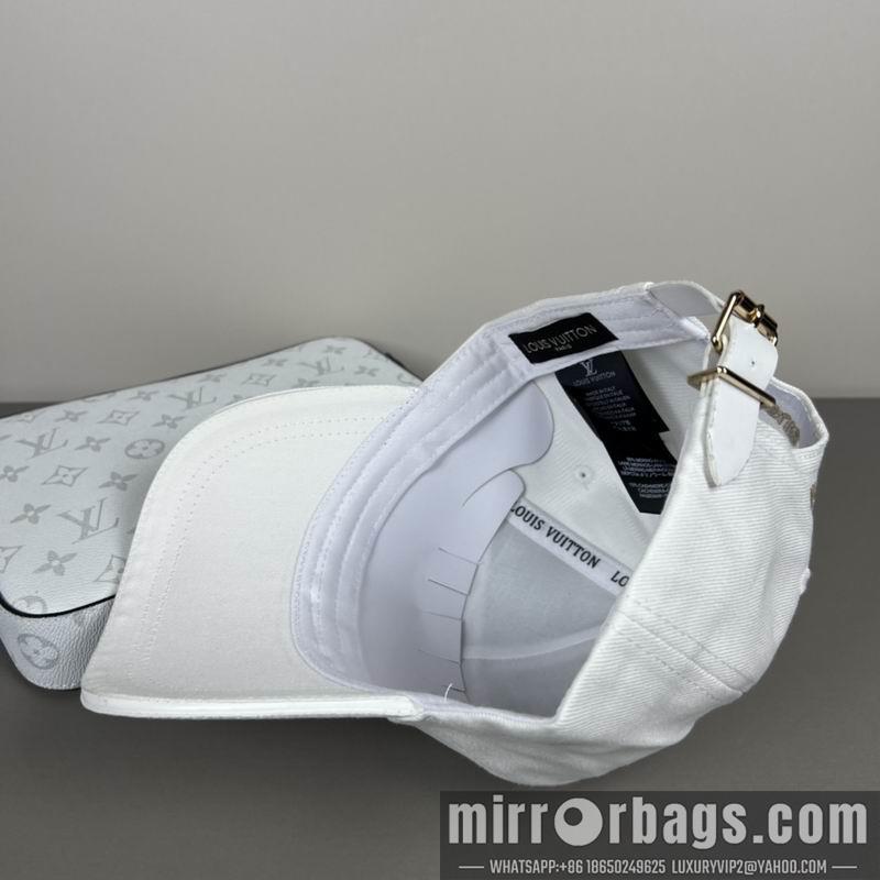 LV Hat dx44