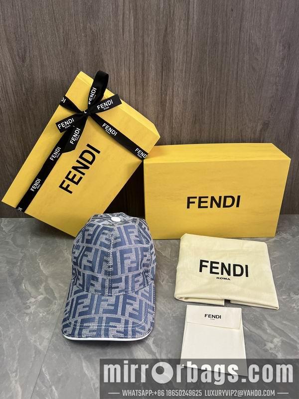 Fendi Hat dx53