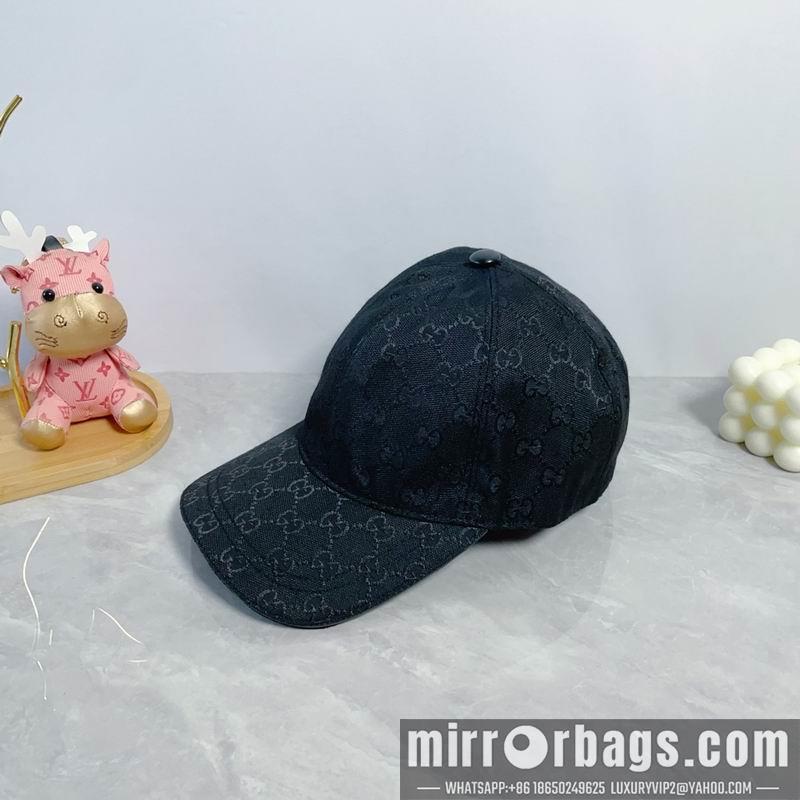 Gucci Hat dx119