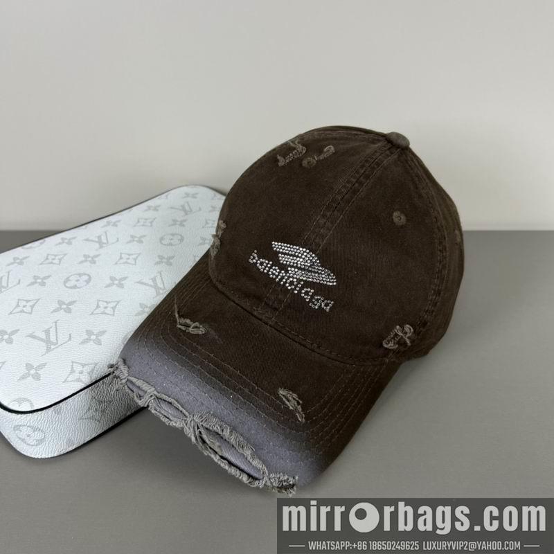 Balenciaga Hat dx26