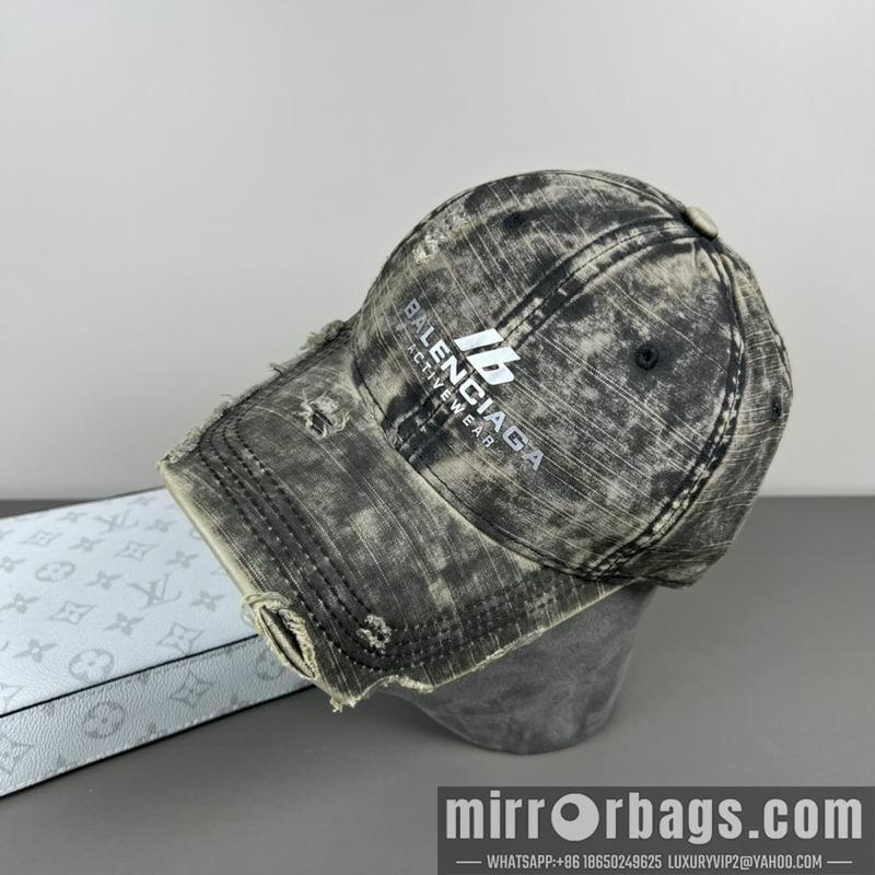 Balenciaga Hat dx31
