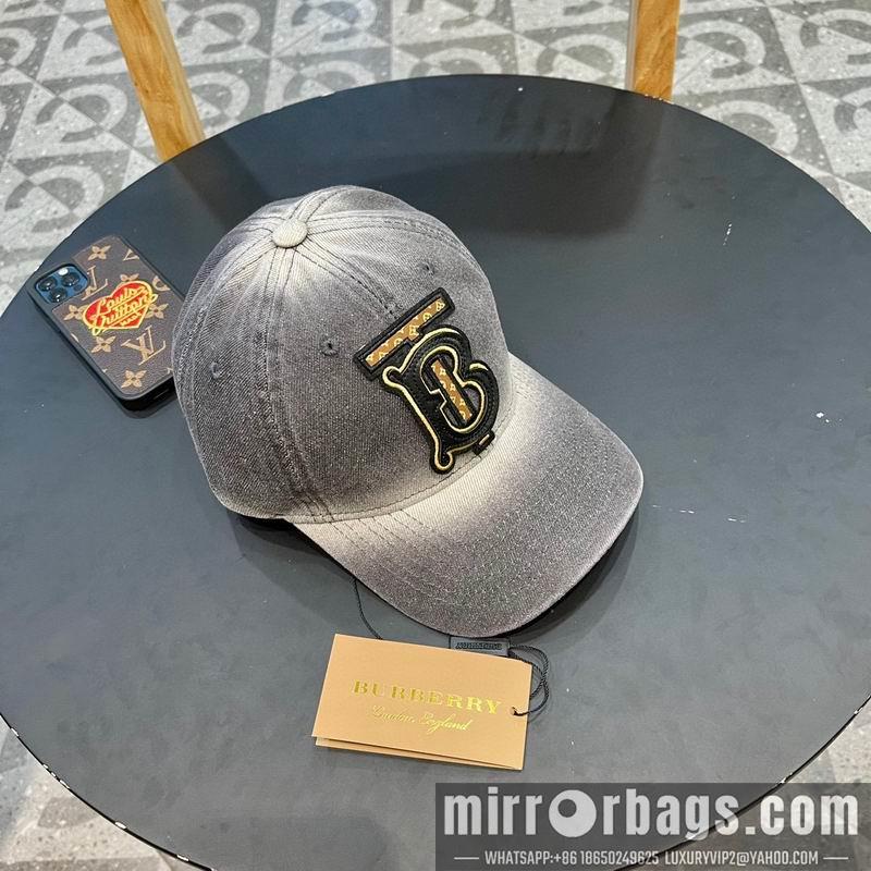 Burberry Hat 042802