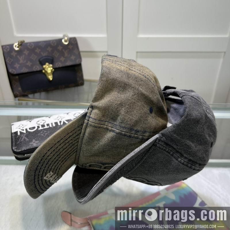Balenciaga Hat dx31