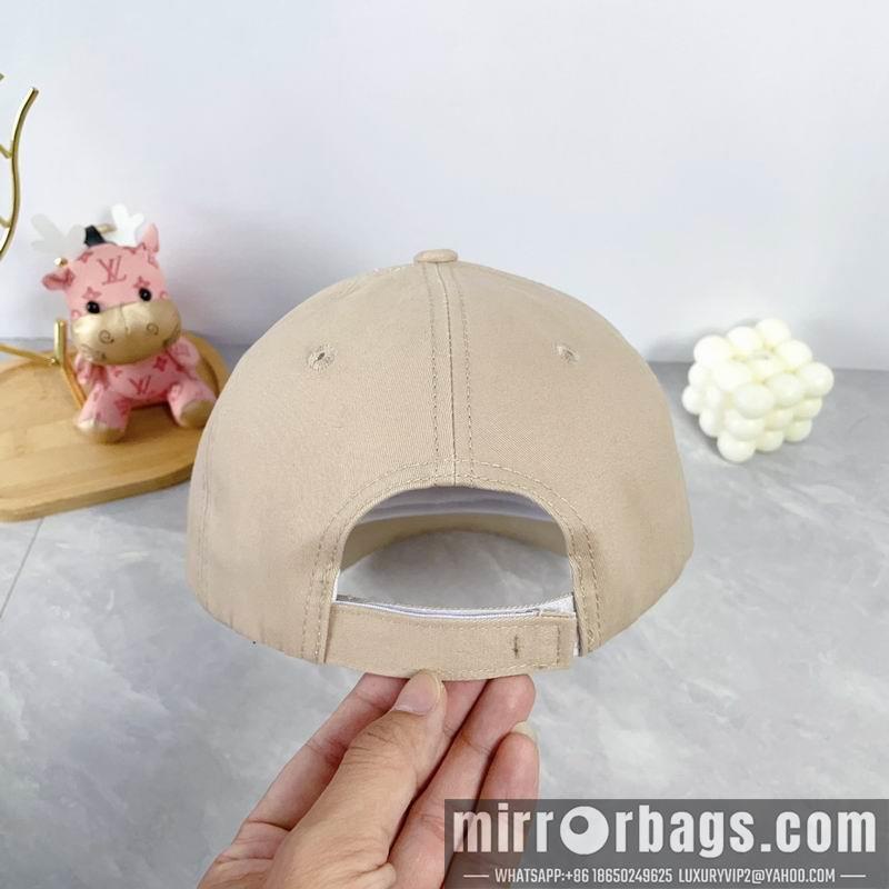 LV Hat dx108