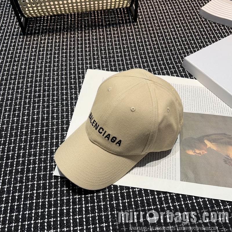 Balenciaga Hat dx11