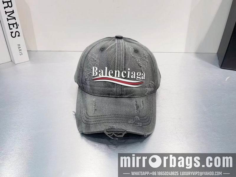 Balenciaga Hat dx04