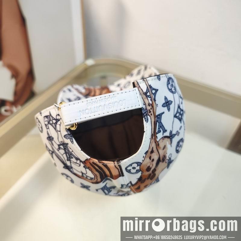 LV Hat dx154