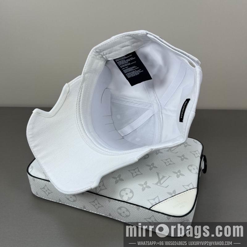 Balenciaga Hat 021002