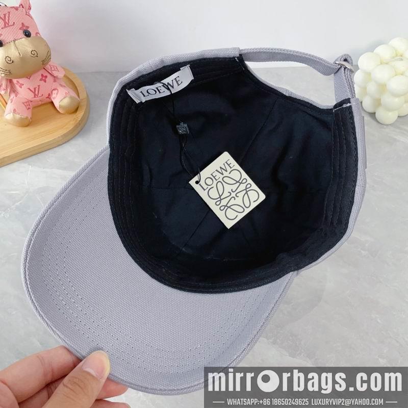 Loewe Hat dx20