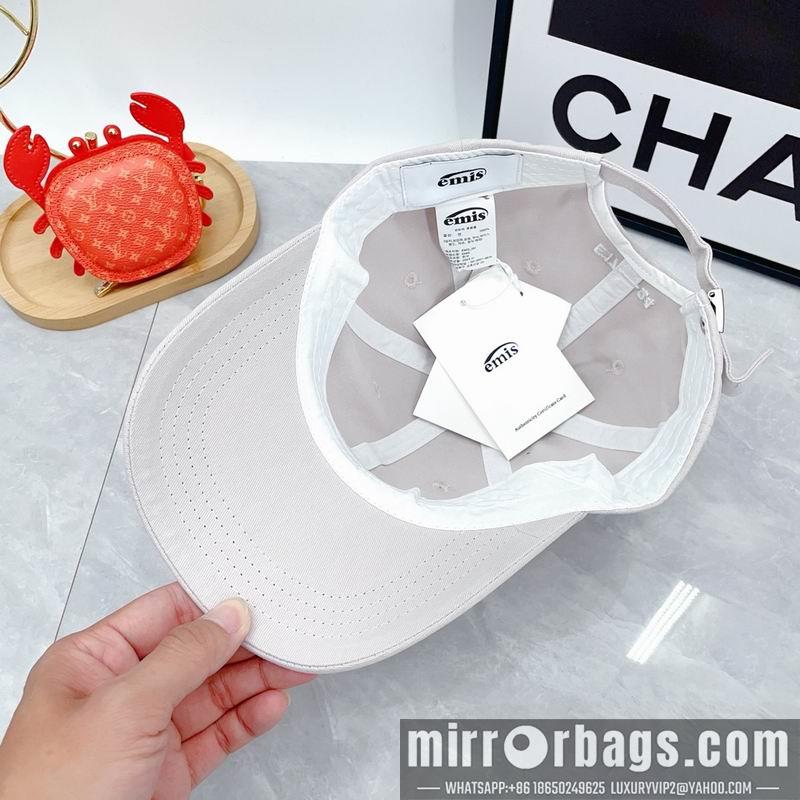 Emis Hat dx02