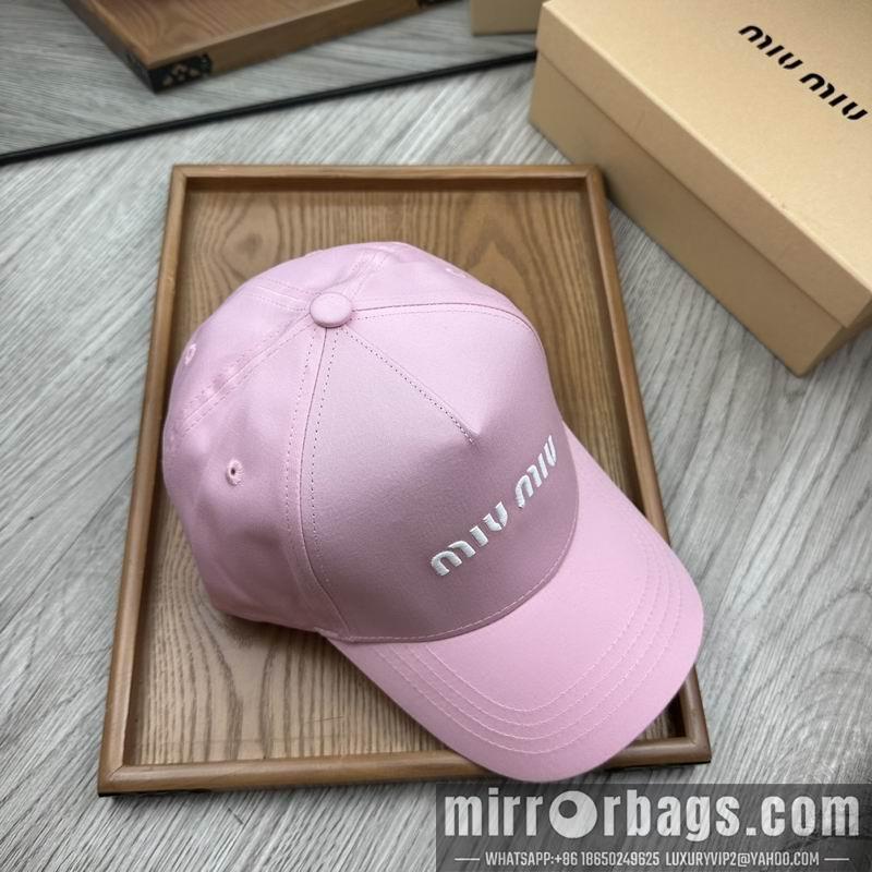 Miumiu Hat dx60