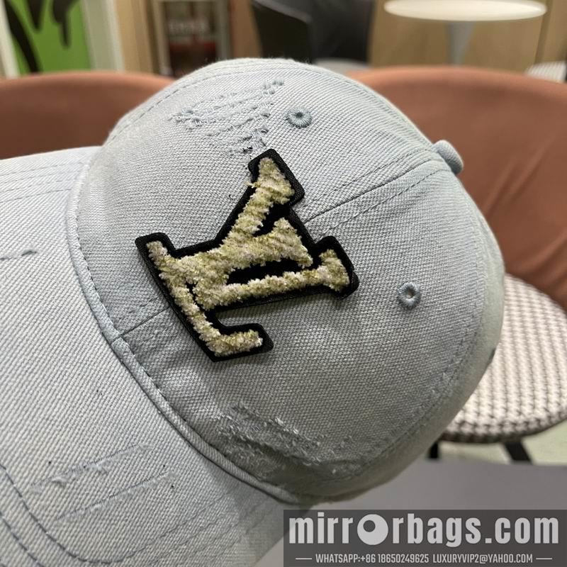 LV Hat 040201