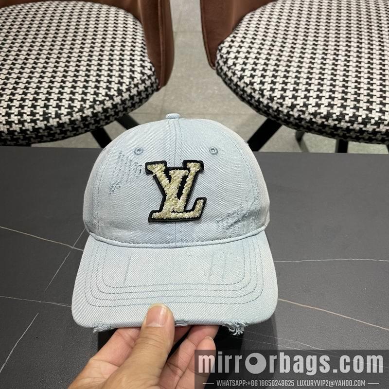 LV Hat 040201