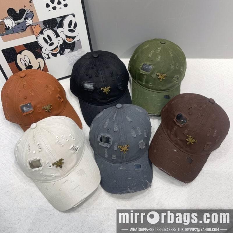 Prada Hat hm02