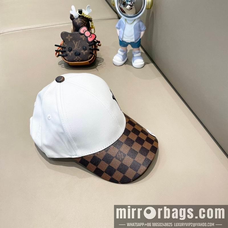 LV Hat 081803
