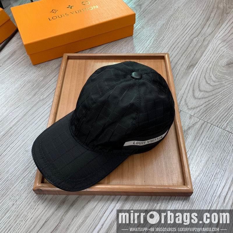 LV Hat dx149
