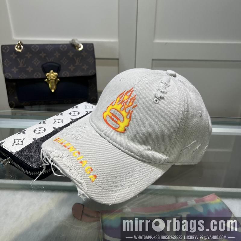 Balenciaga Hat dx84