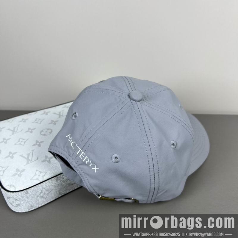 Arcteryx Hat dx20