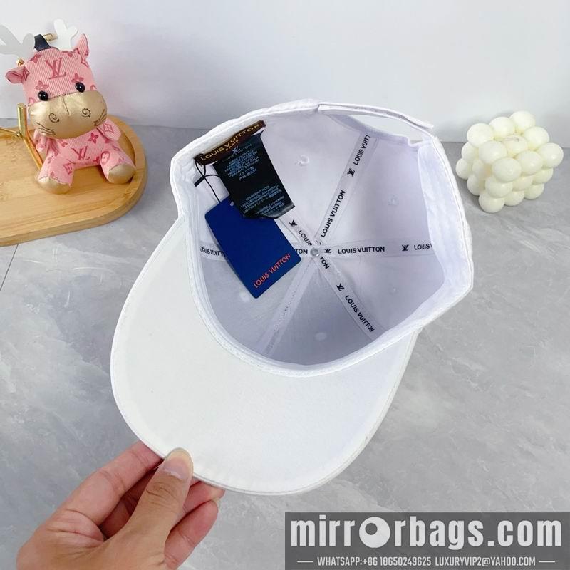 LV Hat dx108