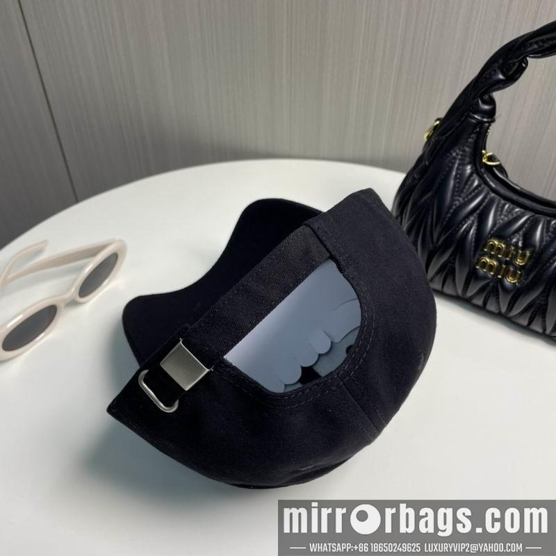 Moncler Hat dx21