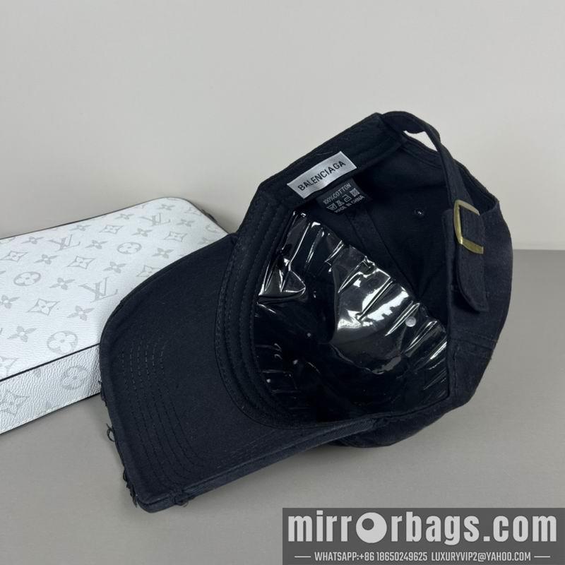 Balenciaga Hat dx27