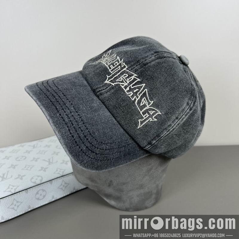 Balenciaga Hat dx43