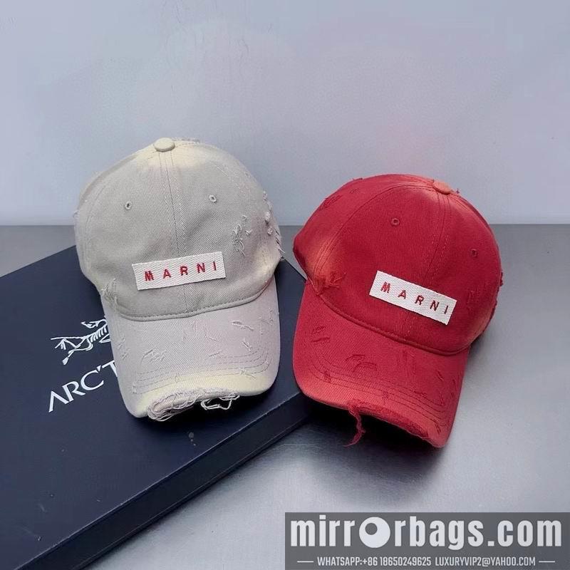 Marni Hat 041701