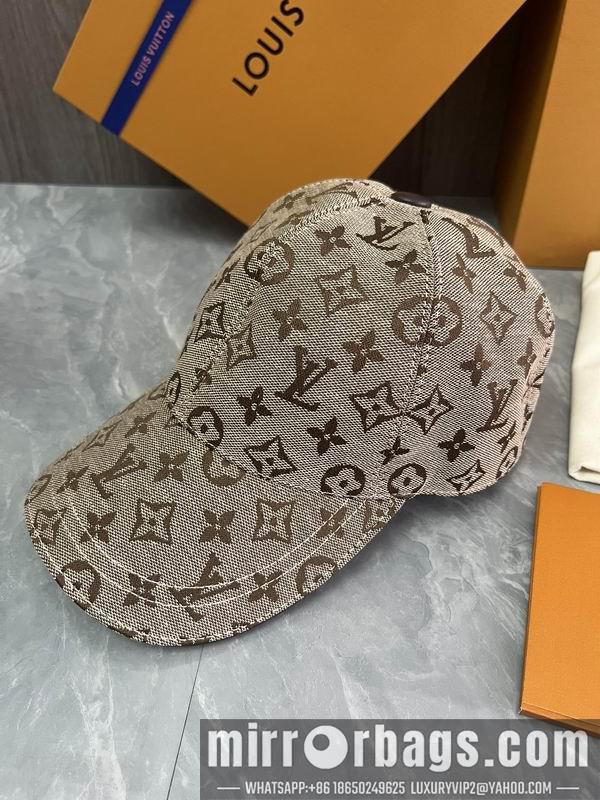 LV Hat dx109