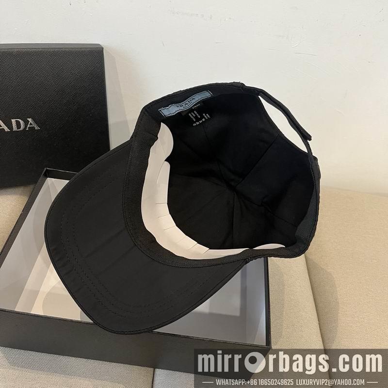 Prada Hat dx24