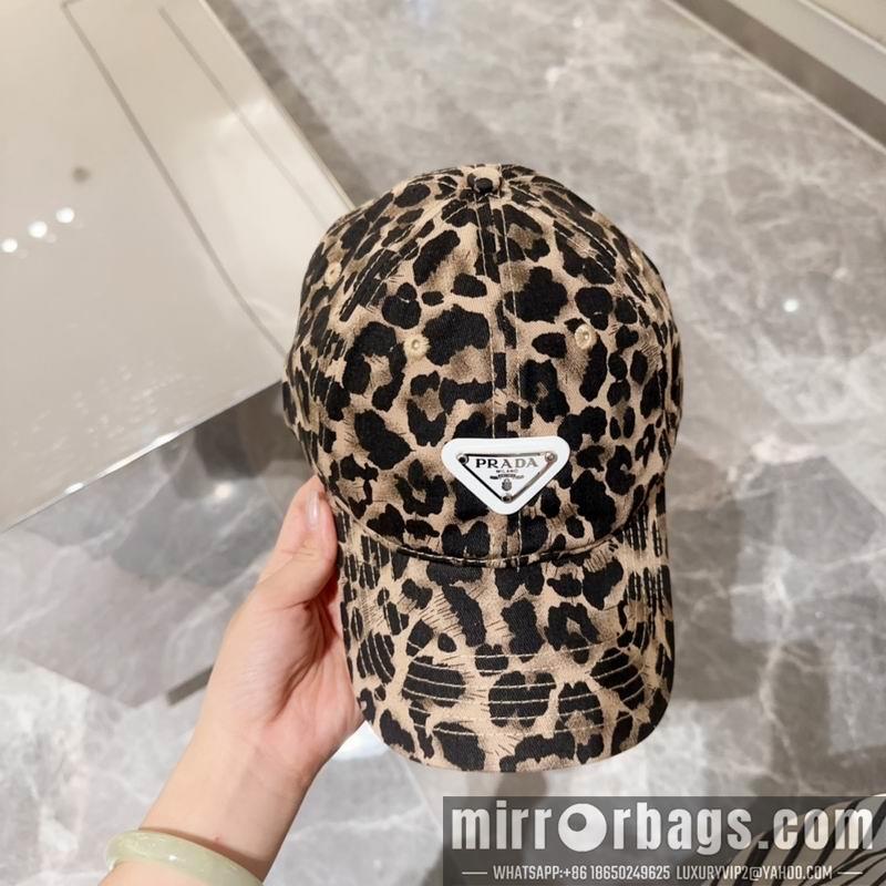 Prada Hat dx40
