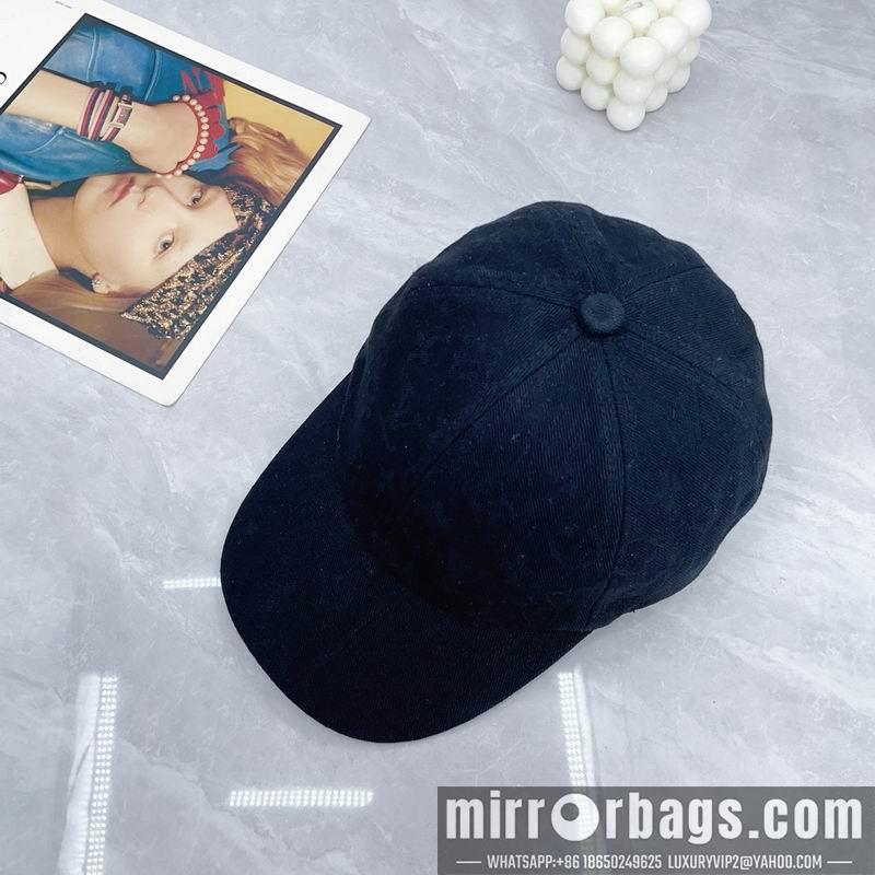 LV Hat dx123