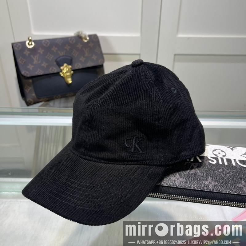 CK Hat dx26