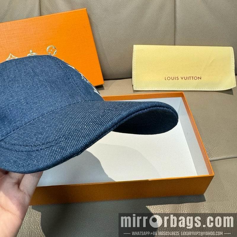 LV Hat dx163
