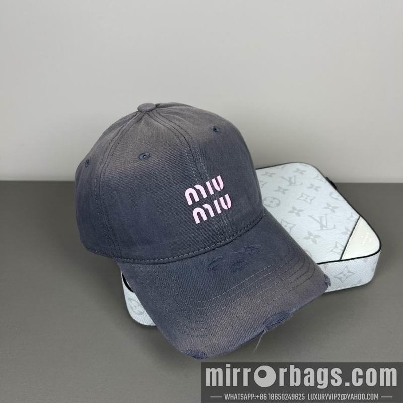 Miumiu Hat dx44