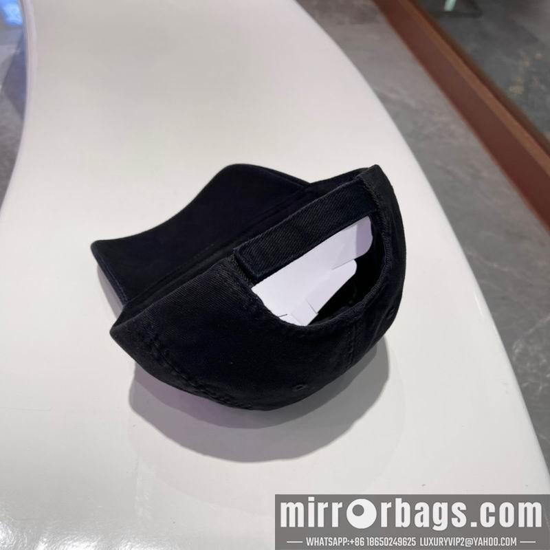 Balenciaga Hat 082602