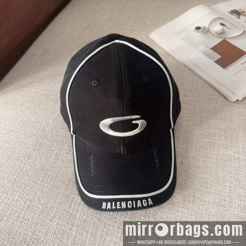 Balenciaga Hat dx24