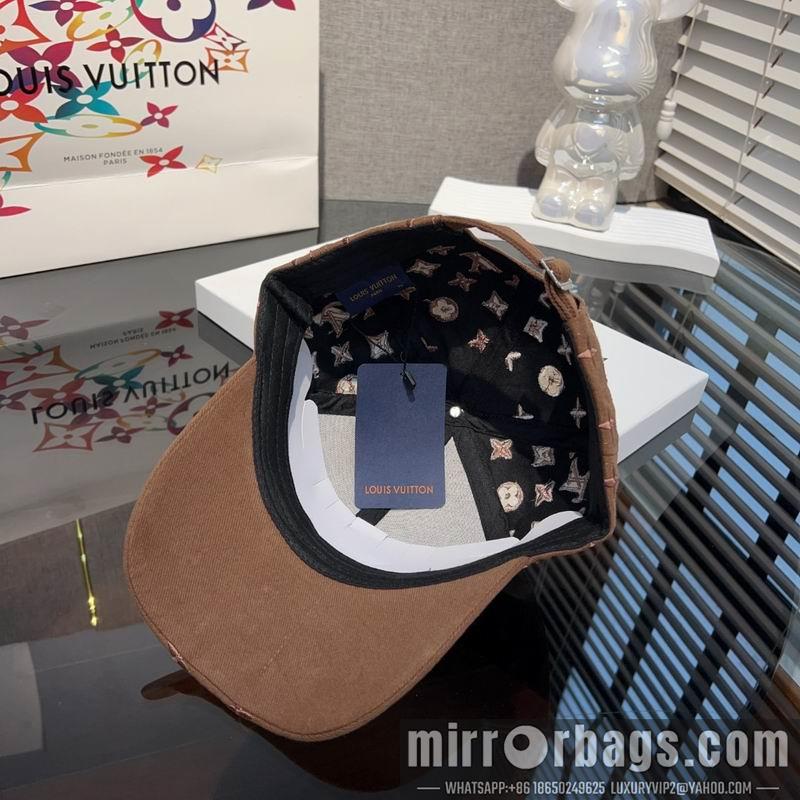 LV Hat 041703